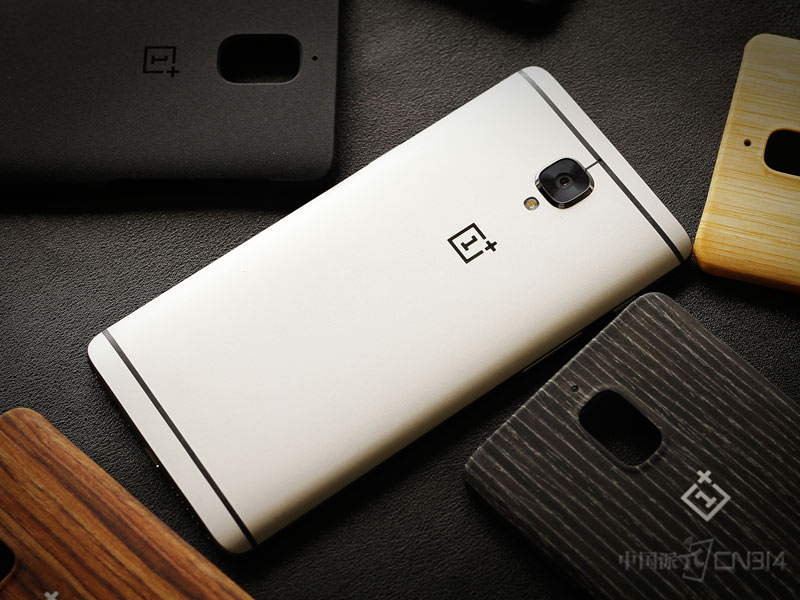 ����һ��3���ö���ȫ�����ı����������ָзǳ��ĳ�ɫ��