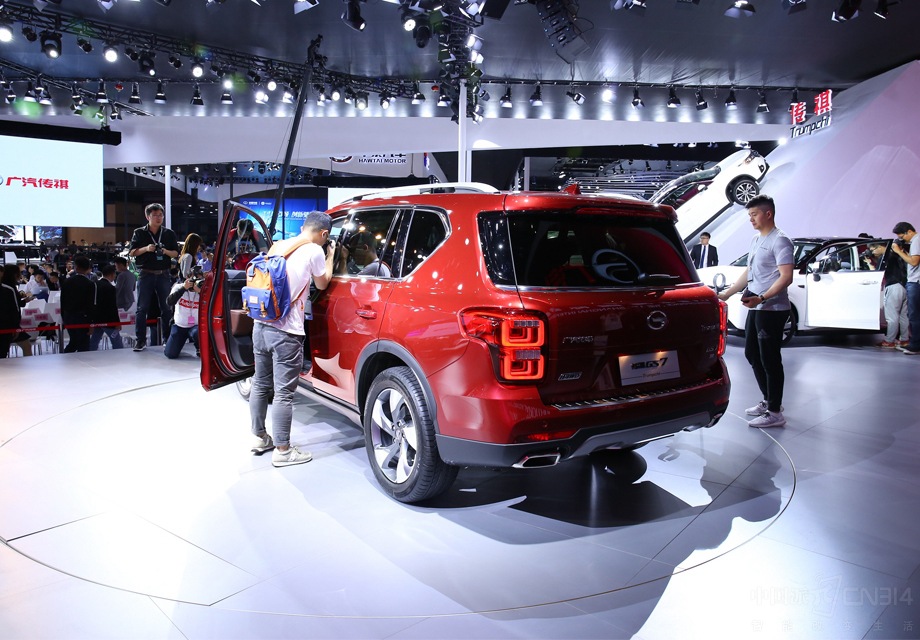 ����C���𳵶���β�������봫��GS8���в�ͬ��