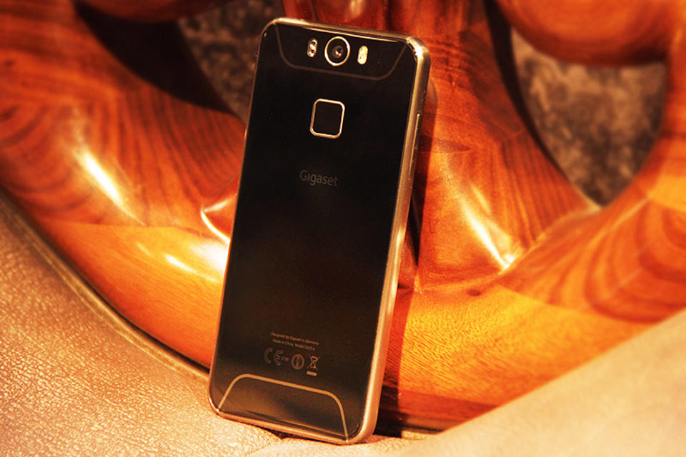 ����ͬ��Ϊ��ɫ��