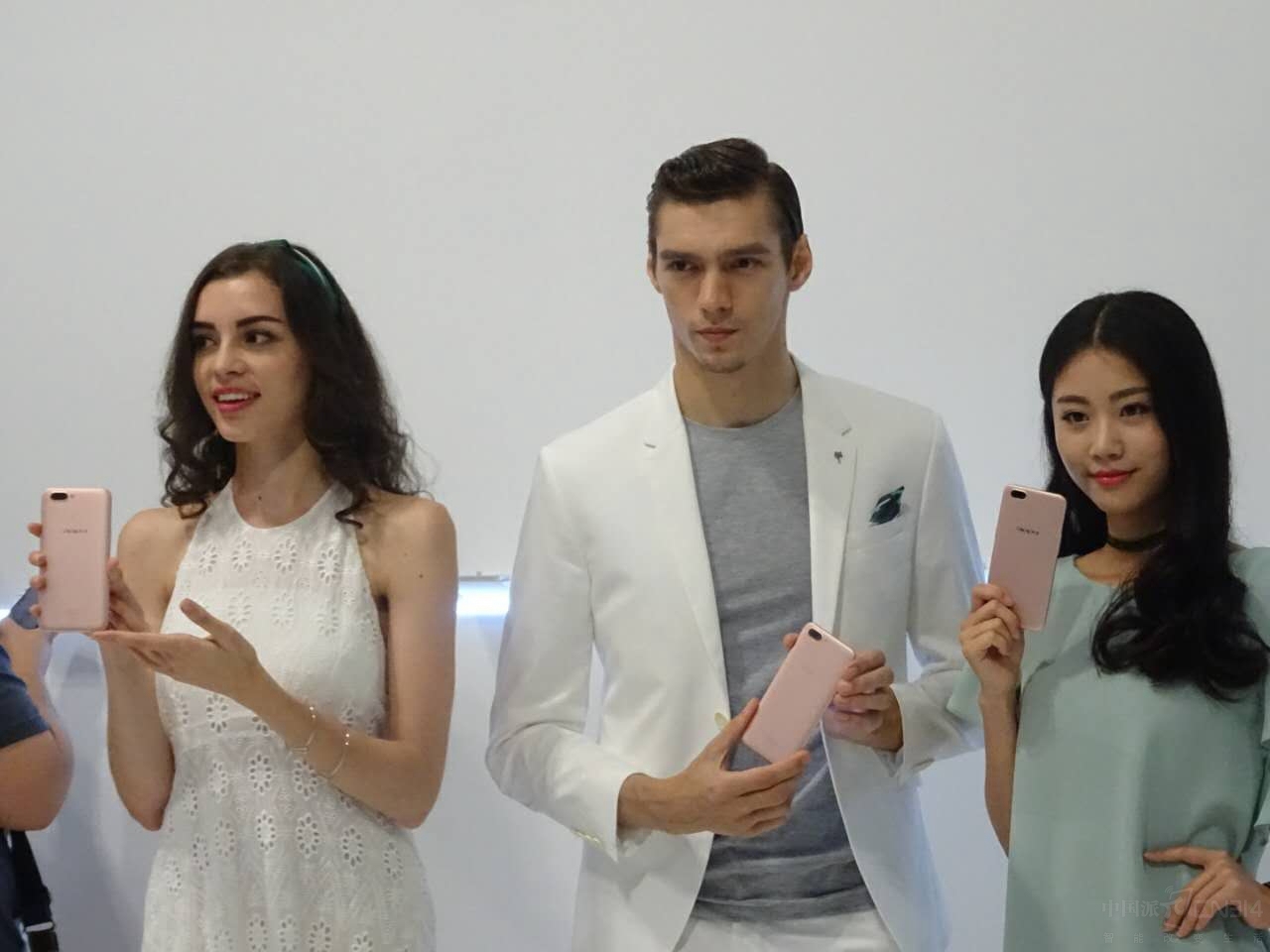 ������ֵ�߾����ˣ����������е��ֻ���ֵ����ô�ߣ����Ҿ�û�����ˣ�һ��Ҫ�����򰡡�