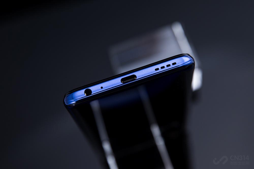 iQOO Neo3ˮƽضʹȫõĵģ4500mAhأضʹһʹ󡣿ΪSuper FlashCharge似繦44W58ӳ100%ֻû١Ѫ