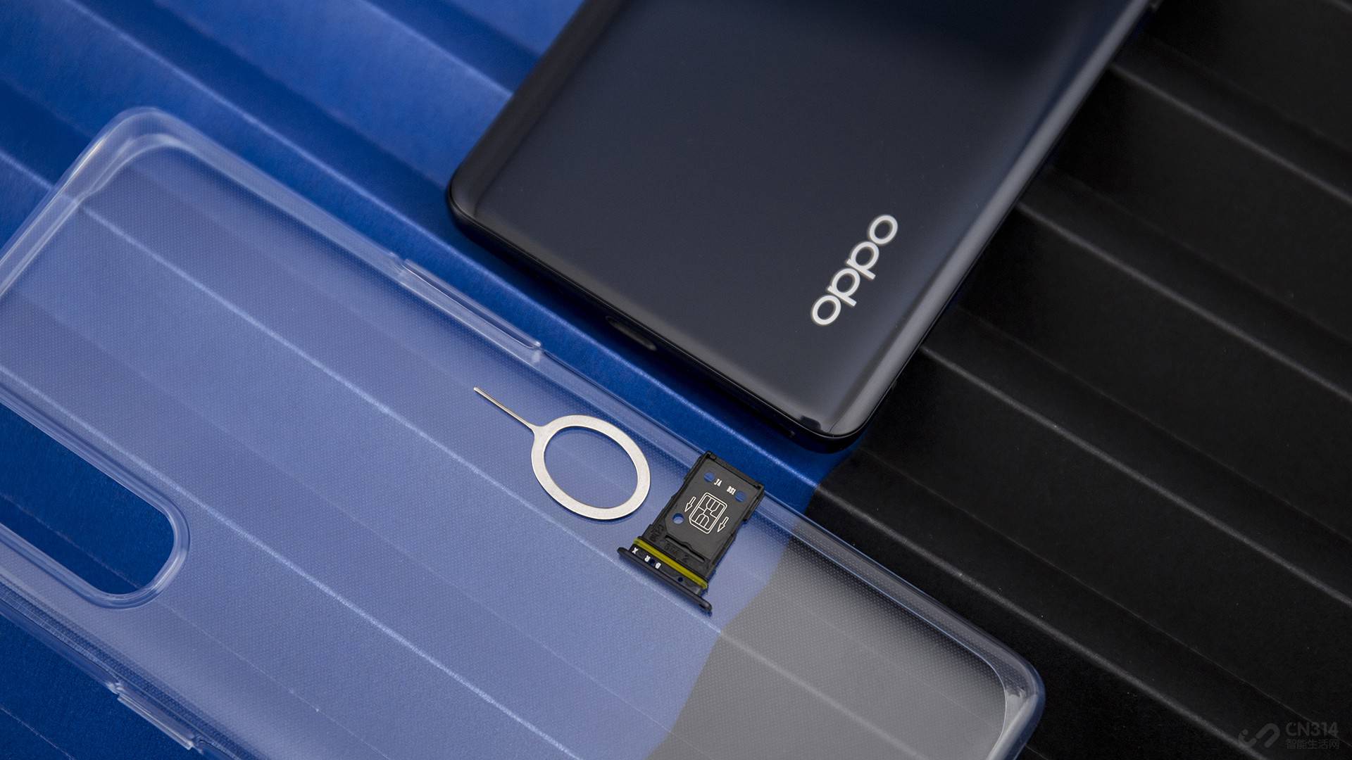 �����ˡ�ʱ�г����Լ���Ӱ��������֮�������ܲ��ɷ֣��ֻ���ӰҲԽ��Խͻ���淨�Ķ����ԡ�OPPO Reno3 Pro��¼SoLoop��5����Ϲ�ѧ�佹��6��������3200�����س������ģ�����OPPO Reno3 ProΪ�����˴�����������