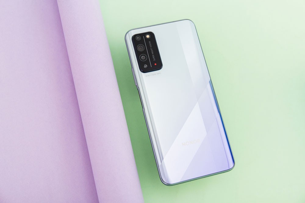 Ӱ棬ҫX10̳ҫӰѪû4000RYYB߸йҹϣȸߴ40%ߴ1/1.7ӢйԪǴ˼ϸϸڿ̻f1.8Ȧڹ߽ϲĻеõӰ