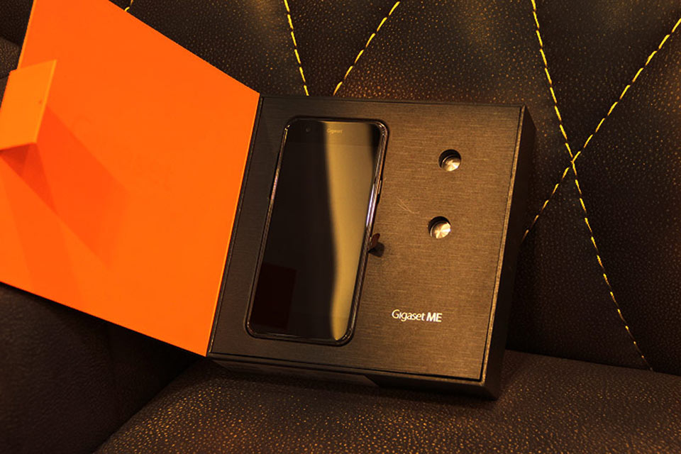 �򿪺иǺ����ǾͿ��Կ���ͨ���ںڵ�Gigaset ME���������ں����С�