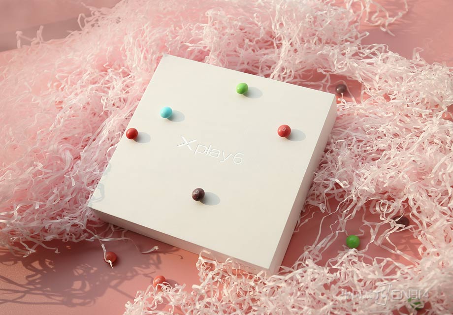 2016��11��16�գ�vivo�ڱ���ˮ�����ٰ��＾��Ʒ�����ᣬ��ʽ��������콢X9/X9 Plus����vivo Xplay 6�������������Բʵ��ķ�ʽ������ʽ���棡