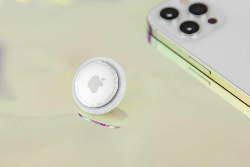 ڳߴϣAirTag ֱԼΪ 3.2cmһԪӲҴһȦ 11 ˣΪ0.8cm۵ǮвɱĻйİڰ˿ûӰ졣ѡ AirTag ʱ򣬿ѿ֣ٷܿɽ 4ַΪ˸ֱʾﲢûѡ֡