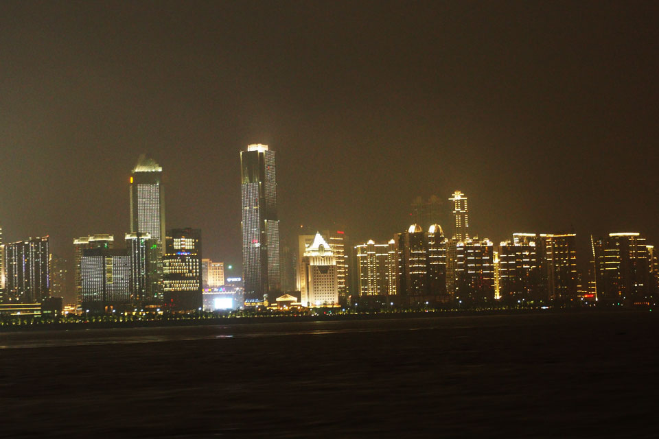 �������ϡ���¥���£�10��22�������ϲ�һ�����������ƹ���ɹ��걨������ཨ������̶��������㼪��˹��¼����һ���ٵĻ���Ƕ��ϲ���һ�����������������̵Ŀ϶���Ҳ��־���ϲ�����ҵ������������������ߴ��ϡ��ˡ�