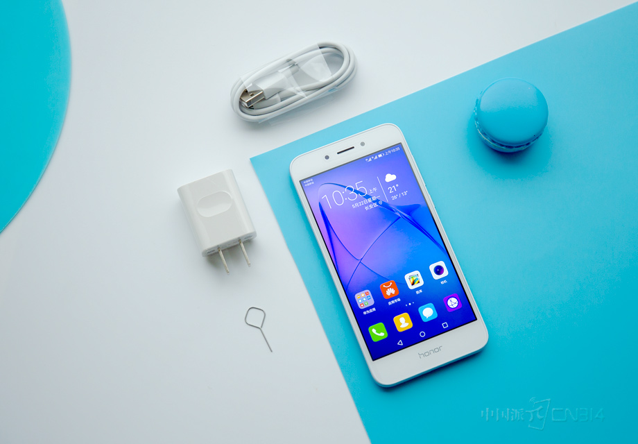 ��ҫ����6A���������ں��˴���Ԫ�أ��ոк���Ч������в���������������ҫ����6Aϸ�ڴ���Ҳ��ϸ�壬����ֵ������ֵĲ�����һ��ǧԪ��������׷��Ʒ���������������˵����6A������һ��������ѡ��