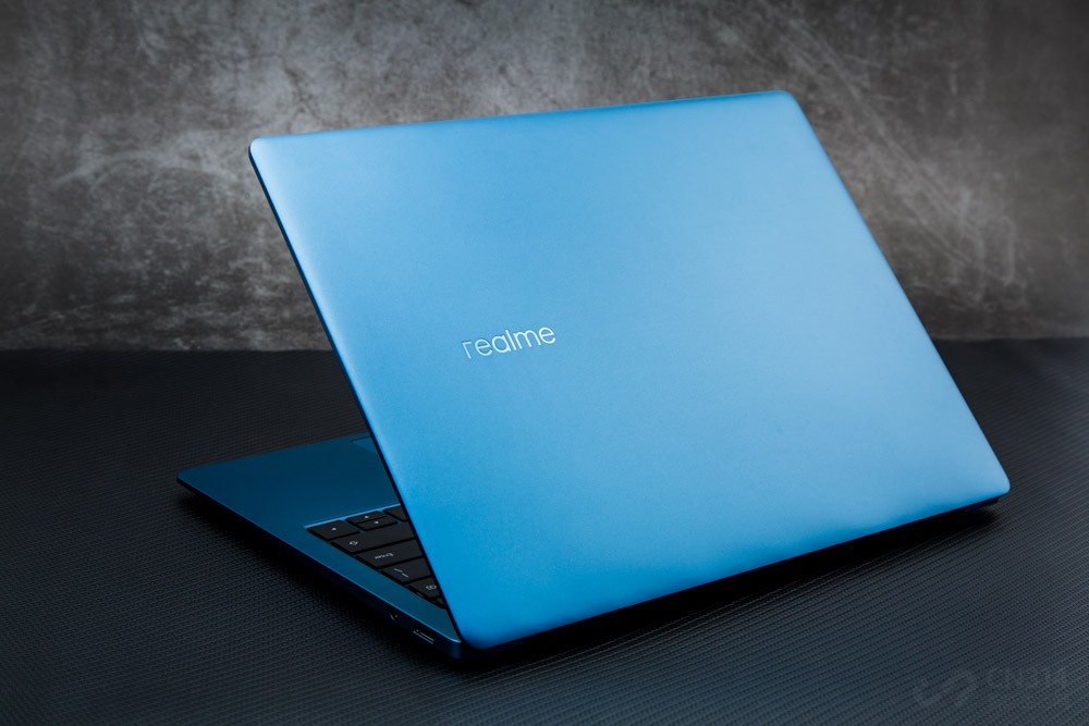 ֵһǣrealme BookĻԵҲCNCΪƹʸһɫټϵԶɫ˺׵Ĵ󺣣Ҳǡϫɫ