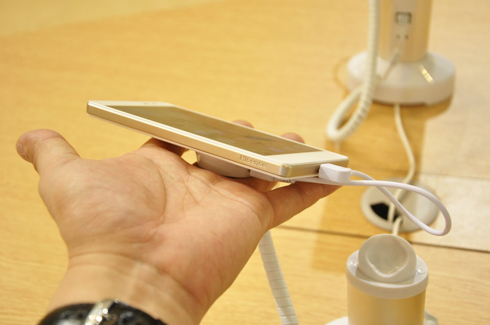 ��������Ļ���|����D606M