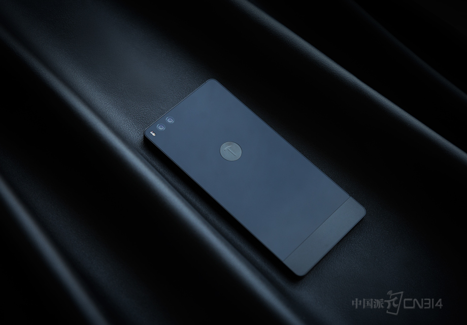 ���Pro��������Ƿ������뵱ǰ���е�Բ�����Ͳ������ԣ�����ġ�����ʽ����ƺ�˫���ڸ�����������һ���߸��ź�ʱ�еĲ�Ʒ��