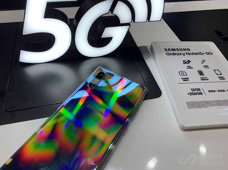 �����Ļ�����ɫ�ṩ��Ī�βʡ������ڡ���˹�����֣�����չʾ�ľ���Ī�βʡ�������չʾ���ǱȽ�ƫ���ɫ��ϵ���ȾЧ������ʵ���������лζ������㿴���ø���������������߲���״�Ļ���壬�������һ���⾳�ˣ��е����Ӱ�����ɳ�������ƪ���Ƕγ���30���ӵ���ת��ͷ������Щ�����ı����ַ����ڡ�