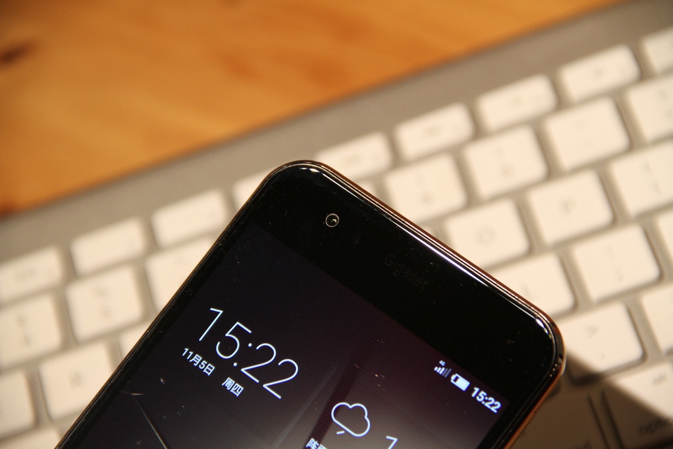 Gigaset�ֻ������ǵ�ӡ����Ǹ߶˴����ϵ��Σ���Ȼ��û��ʲô�ݻ���ζ�������ǵ¹��ľ���ϸ�����Ͻ���̬��������Ʒ���˸�����ں���