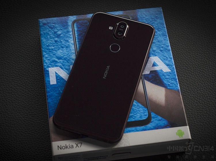 ����������ǲ��ò������ʣ�ͬʱŵ���Ǳ�ʾ����º�ǲ���ȫ�¹��գ�ӵ�а�ҹ����ĺҹ�졢��ҹ������ҹ�����֡��������塱��ϵɫ�ʡ����ò�˵������ɫ��ĺܵ͵����ѵ���ʾ��ŵ����Ҫ�������������