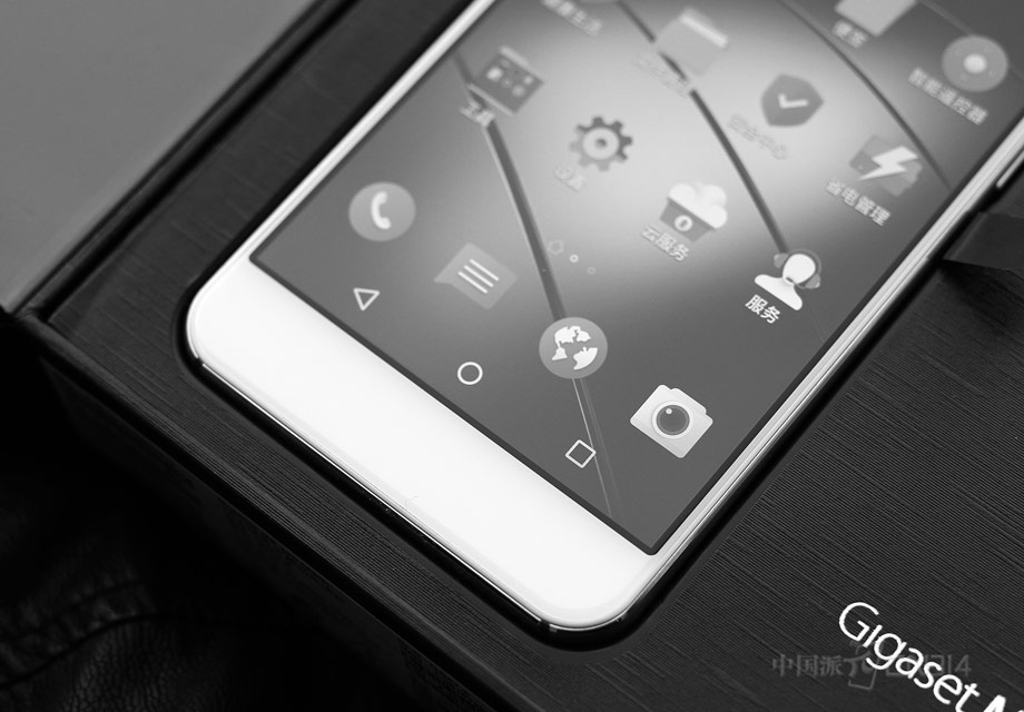 Gigaset ���MEpro�����Ϸǳ��㣬�����к����ԣ����߻��ǱȽ�ϲ�������з����е��ֻ���