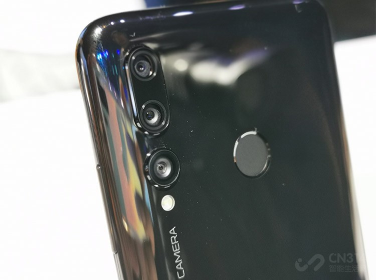 �黯���ͷ���ֻ����ջ�����Ƶ����ľ���Ч����ͬʱ1600�򳬹�Ǿ�ͷ�ļ������û��������㵽��������������