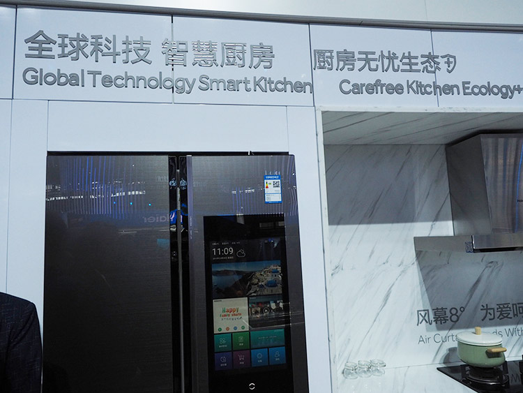 ������һ�����ܴ������䣬˲������������������ıƸ��в��У�