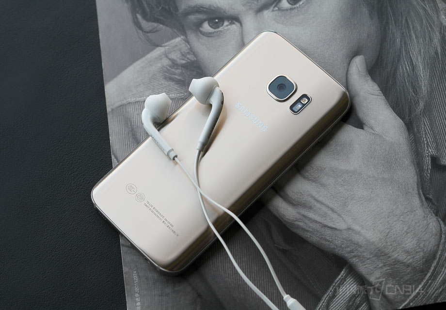 ���������һ������Galaxy S7 �ı��գ����������Լ����ɣ�