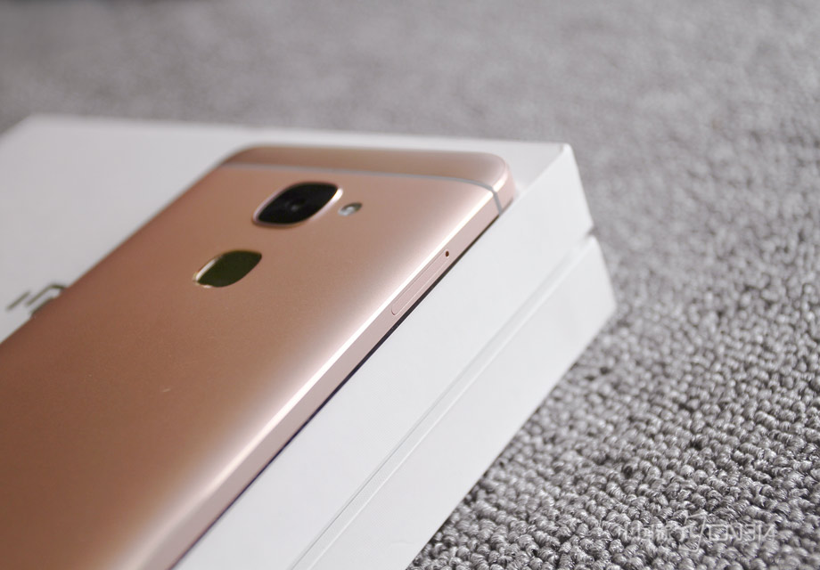 ���۱�������˻�������Ϸ������ǱȽ���˿�Ϸ�ġ�