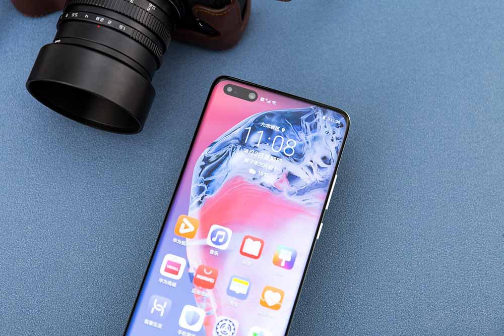 ӲϣΪP40 Pro990 5G SoCԽڵֻгԣ5GǸ߶콢֮߱һΪΪ5Gն˵ͷ9905GƵε֧֡ĵȶ涼ơ