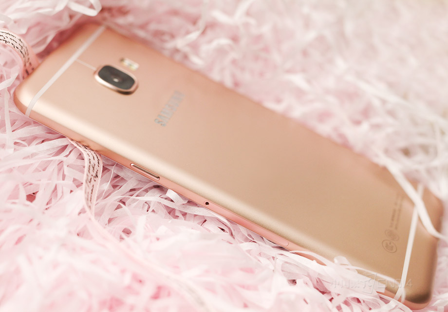 �Ҳ�߿��ǿ�������SIM���ۣ����ò�˵�߿��ϵİ�����Բ���˲��١�