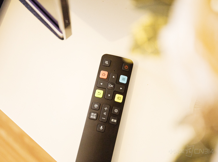 ͬ���Ǽ򵥺��õ�ң������ֻҪ��û��������������в����������˹�����СT��ͨ��������ʶ����Ȼ���Դ������������Ӿ����û�������Ƚ�������Ӧ�ã����˻���������Ȼ�����ݻ�ȡ����ݡ�����Ӧ�ø��ḻ��