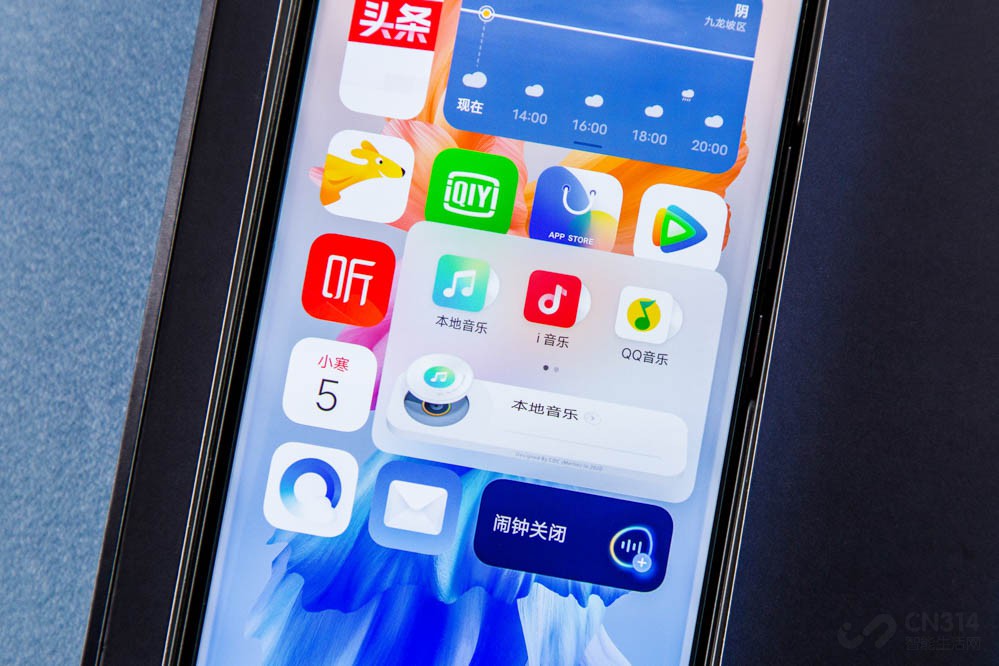 ϵͳϣX60 Pro˻Android 11OriginOS 1.0ȫµϵͳڵײ㹦ӵиݵĲ飬ԱȹȥFountouch OSһȫ顣