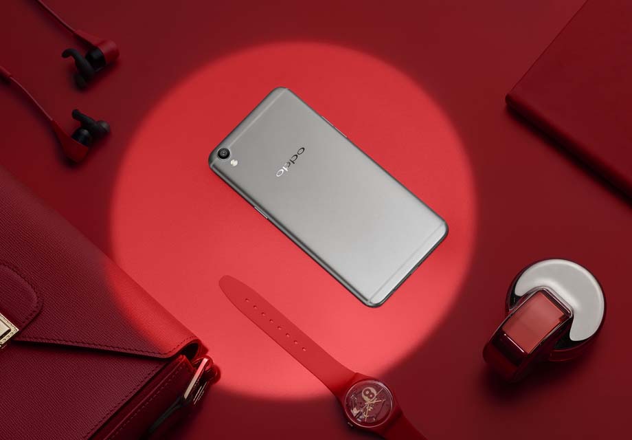 ���ָб����Ǵ��к��ճָе�ȫ��������OPPO R9ѩ�һҰ������ѡ220�ž��ɰ����һ������ɰ������������ҡ�ڲ���������R9ϸ����ȵĽ������У������Ų�ÿһ��Ԫ��������0.1mm��Χ�ڷ���������������λ�ã��������ᱡ�����֣��������ġ������ͨ��OPPO R9��˵��OPPO R9ѩ�һҰ�Ľ�������׹�ʱ��������50%����ǹ����Եø�Ϊ�����������ͨ͸�и�ǿ��