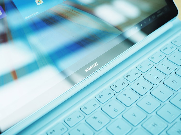 ������Ҳ�ܿ�������������ͻ������νӣ����Ƿǳ����ܵġ����ǱʼǱ�������ƽ�壬�����ν�ա�һ���MateBook E 2019����Ӧ�ೡ����ʹ�ã������ǰ칫���ĵ������������¿���Ӱ������Ƭ�����ܸ����ɫ�����顣