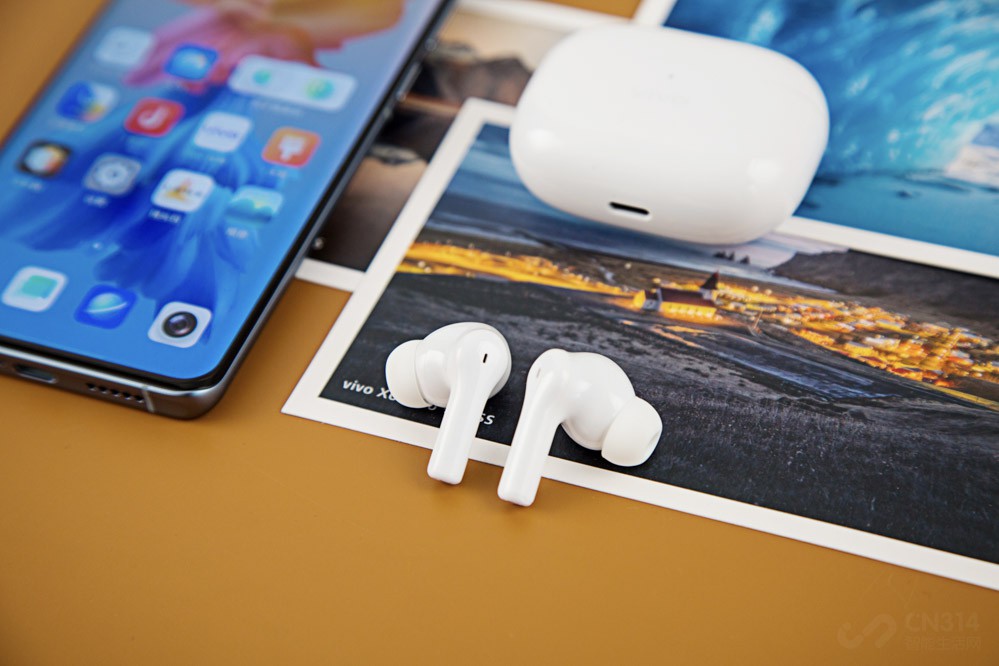 ˵Ҷܹĵĵ֣vivo TWS 2߽4.5СʱټϳɺԴĵһ30Сʱʱ䡣ڹرս£ֻҪ15Ӿ4Сʱ˵߶Ȧ൱ı֡