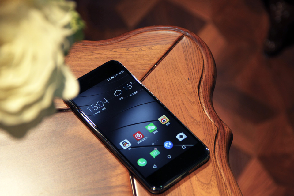 Gigaset������Ŷ��ڵ¹���Gigaset Me��Gigaset�����Ƴ����ֻ��������Ե¹���Ʒ��Ҳ��Gigaset Me����Ʒ�ϵõ������õĳ��֡�