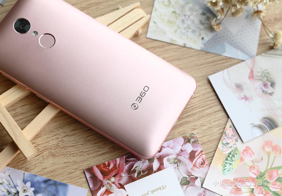 �ӱ�������ȥ����ɫ����ʵ������~