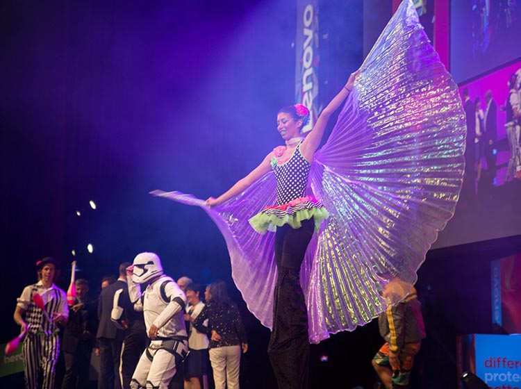 ���������뼯��ȫ���з��ܹ�������֧��֮һ��Ҳ��������ʻ��ĵر����֮һ������ϣ�Ա���ǻ��úö����������裬ʮ�����֡�