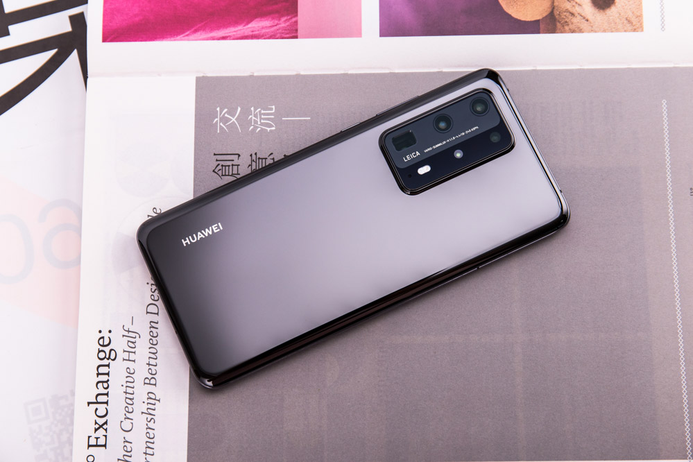ΪP40 Pro+ɫ󼯽Ļһ壬䵮ҪսԼĥ׹ȸӹգճֳ֬ī񡱵ʸС