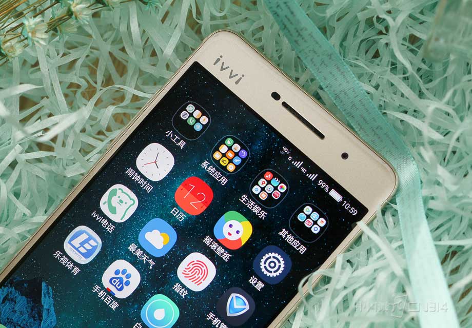 �������Ϸ�������������Ͳ������ͷһ���ſ������ֳ���һ˿˿�Ͻ��ķ��