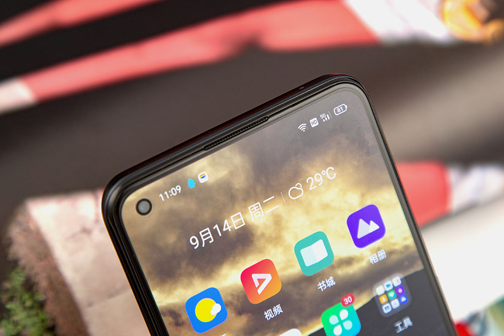 荧光撞色机能美学 真我GT Neo2黑薄荷图赏 realme,真我GT Neo2,黑薄荷