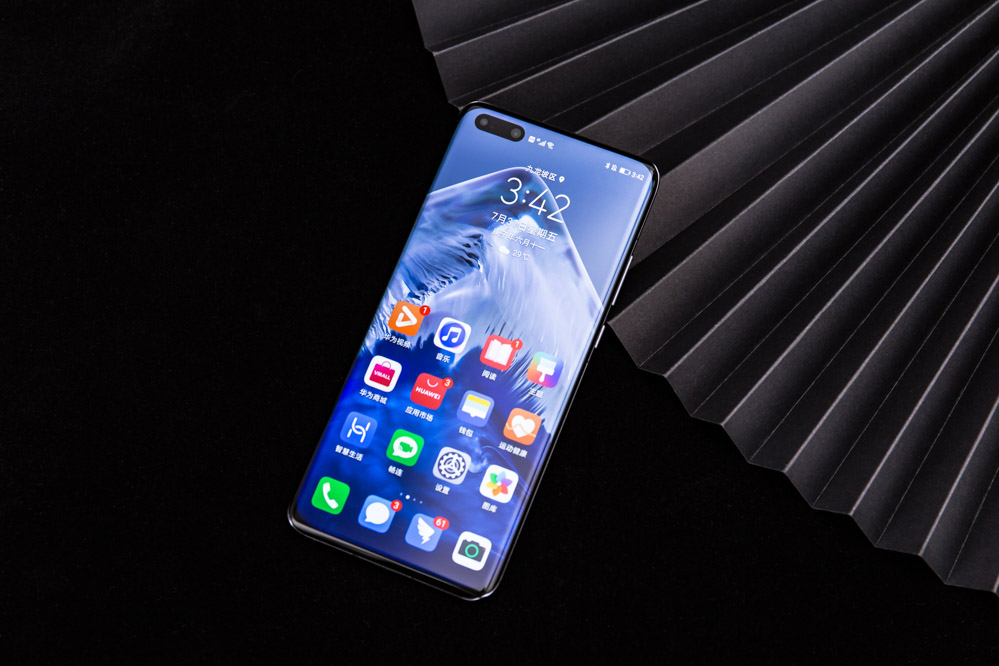 四曲满溢屏设计 华为P40 Pro+陶瓷黑图赏 华为P40 Pro+,陶瓷黑,四曲满溢屏
