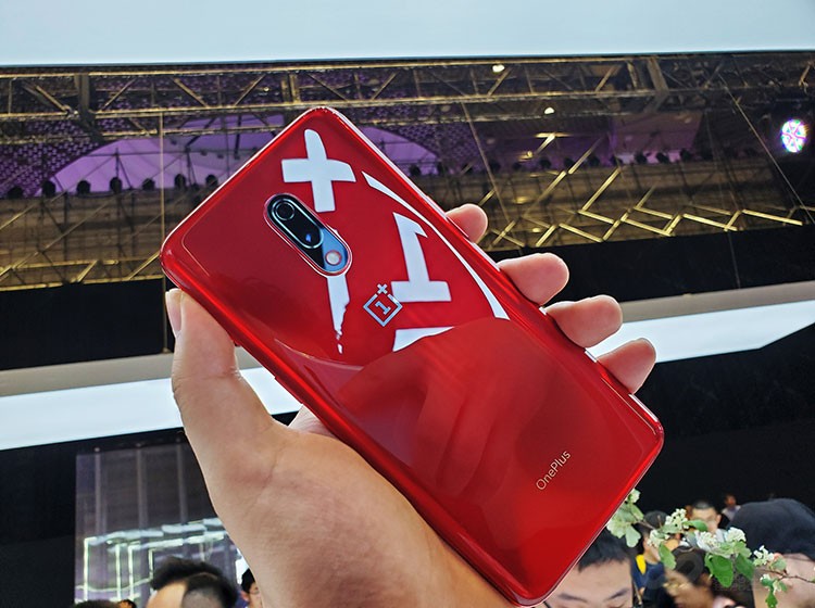 ����ʱ��5��16�գ�һ���ڱ����ٿ���Ʒ�����ᣬ�Ƴ��˰���һ��7��һ��7 Pro��һ���ƶ�2���ڵ��ڶ���Ʒ�����Ľ�Ϊ������⼸����Ʒ���ֳ�ͼ�ͣ������Ǵ��ڸС����Բ��㡱��һ��7�ֻ���