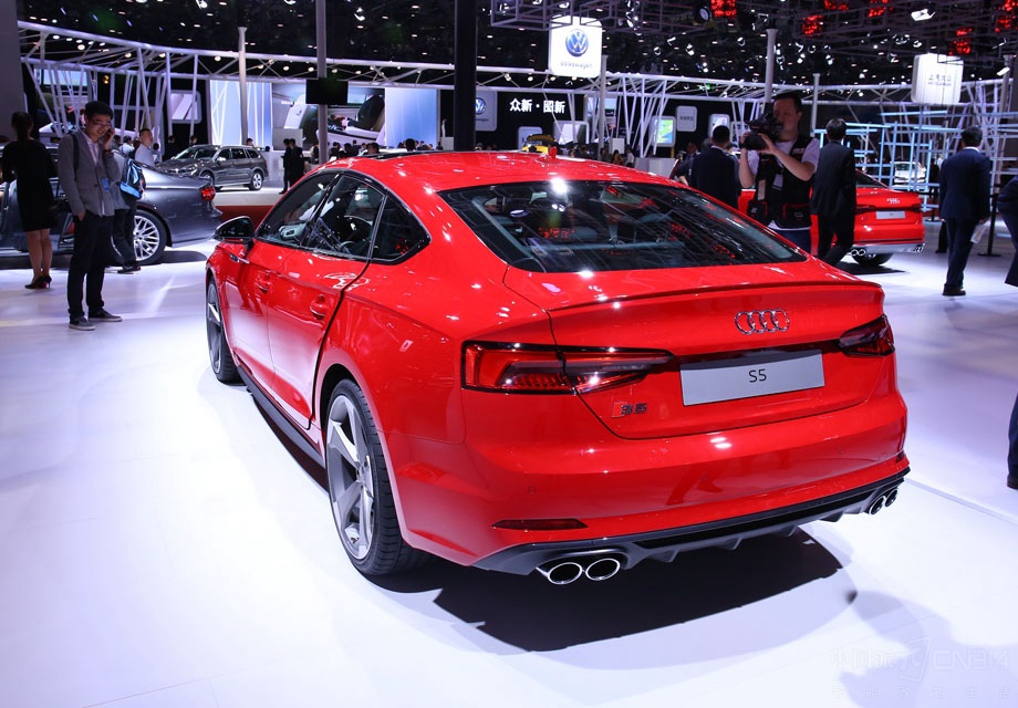 ����С��Χ������ɫ����Ӿ���ǡ�20Ӣ���˶���Ȧ�ȶ�����͸��Ŭ����Z17mini�ĳ�������Ƭ�����Ŀ�����