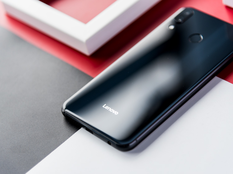 �ڵ��Ź�Ĥ����ϸ�������Ľ����п����������ʱ�С�