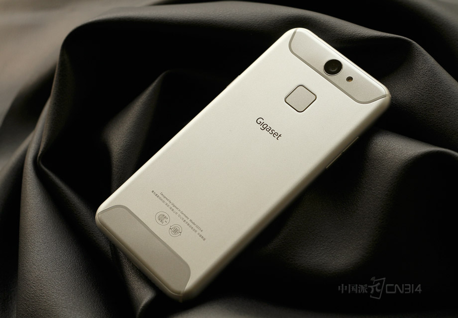 Gigaset���ME pure����������ȫ�������ʣ����Ų����Ŀ�ָ��Ч��������Ϊ�ŷ�ʽ�Գ���ƣ��ָ�Ҳ���൱�����