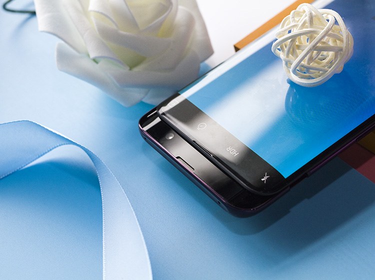 ���ô��µ�˫��Ǳ��ʽ�ṹ��OPPO Find X�ɹ��Ľ���Ͳ��3D�ṹ��ģ���1600W+2000W���صĺ���˫������������һ����������ʽ�Ľṹ�У���ʹ������ʶ���������ʱ�����Զ�������