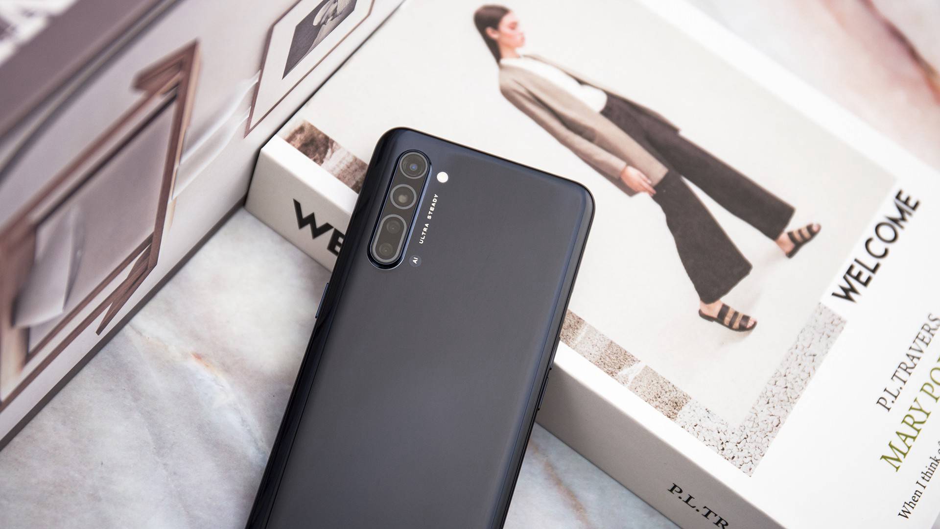 ����Ƶ����˫��������Ƶ�佹����Ƶ�黯������Soloop��Ƶ���ܱ༭�ȳ�ɫ���淨Ҳ������Reno3 5G�������Ƶ���ԣ����־����������������Ƶ��Ƭ����С��Ƶ���ŵ��罻ƽ̨�����˷��������ʡ�