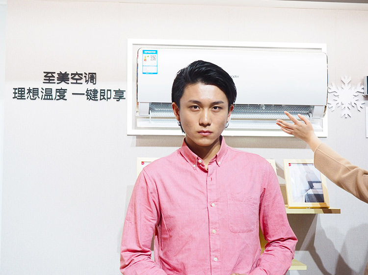 ��ո�����С��㲻ͬ����λС����ߵ��Ǹ��䷶����