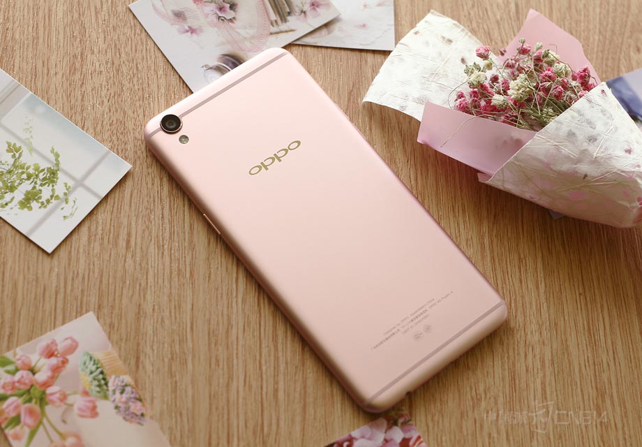 OPPO R9 Plus�����ǽ���һ�廯������ƣ�����ͷ��΢ͻ���ڻ��� ��Ϊ��֤����Ч��ѡ�񲢲����صľ�ͷͻ��������Ŀǰ���г��̵Ĺ�ʶ��ȫ�������������ָ�Ҳ���൱�����ġ�