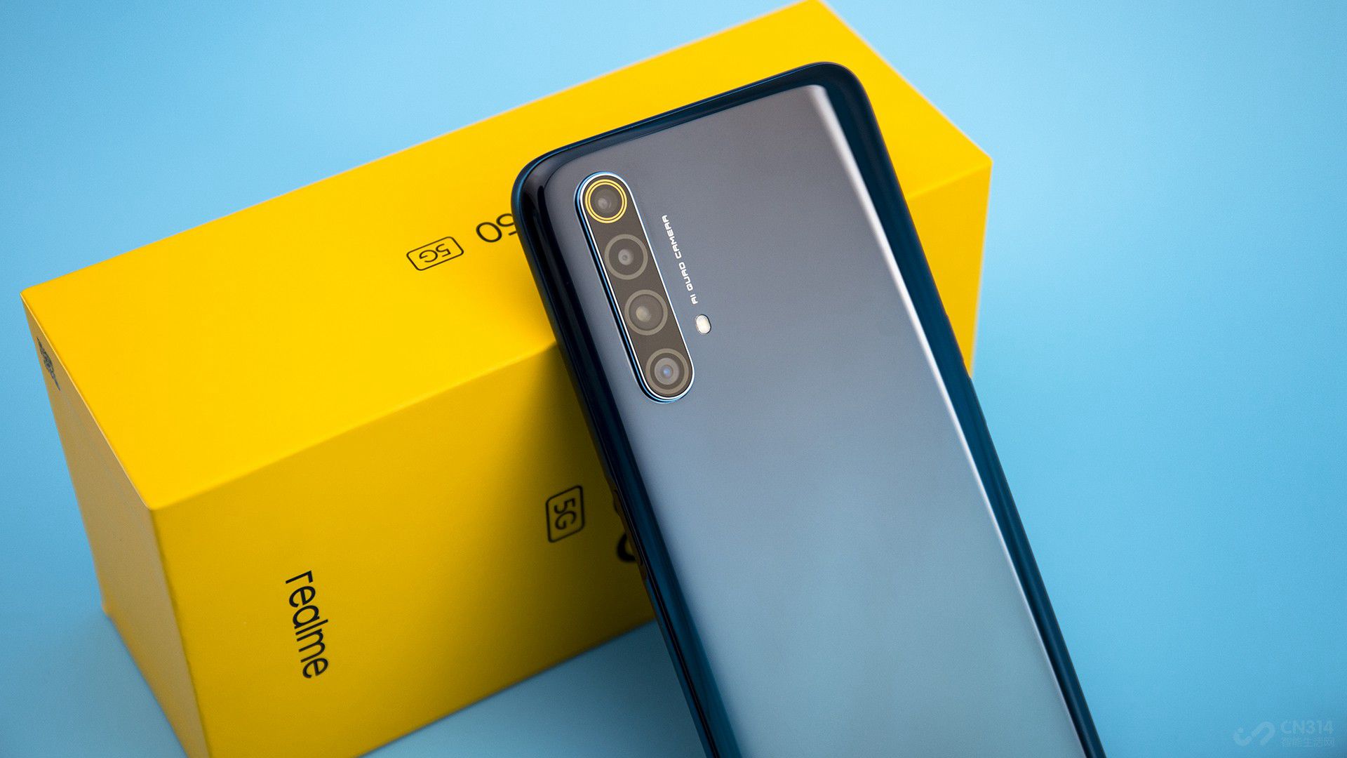 ����ģ������˾�����ֱ���еĺ������㣬�Ŀ�����ͷ�ֱ�Ϊ6400���������㾵ͷ��800������115���Ǿ�ͷ��1200�����س�����ͷ�Լ�����ͷ�����������˸������㳡����