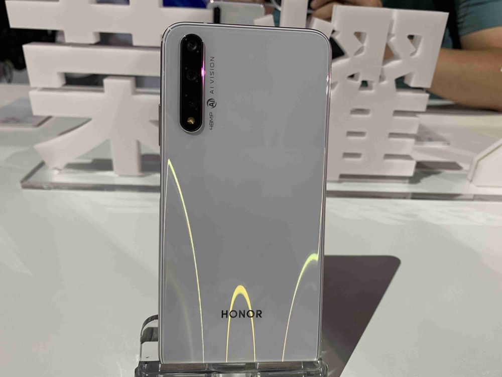 ����ӵ�в������ʸк��ָУ���߹�����Ȼ�������ճ����Ͻ��ܡ�