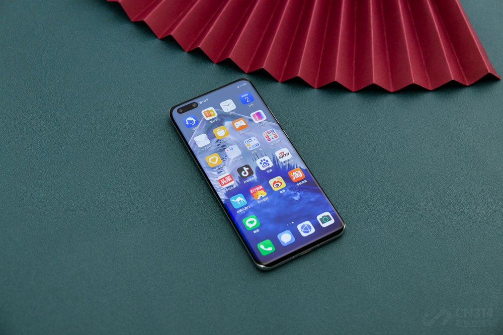 3ĩӢϷ֮󣬽ϻΪڹھ2020콢P40ϵеϷᣬûɽ˺ĹڣP40ϵеѾܣڹڵʽǳܵǵǿ׷ҿ˷ֱƵûĻôǻ׼һ龫ĳͼP40 ProĪɫֵ