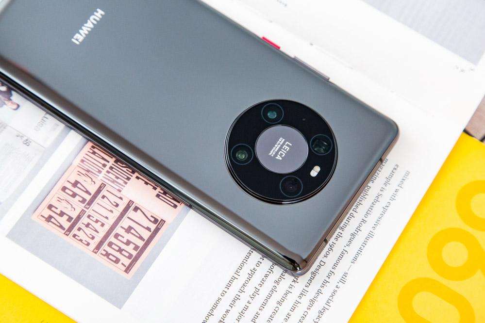 ΪMate40 Proͷģˡǻƣͷƶڡǻϣ⿨logoΧУ׼ϽԳƣƽ⣬ɢСݹٷܣԴ̽