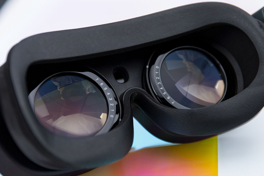 ΪVR Glasss֧0-700ڣһ۾ӵ˿廭棬ǿԽжڣȡת鰴ťɡ